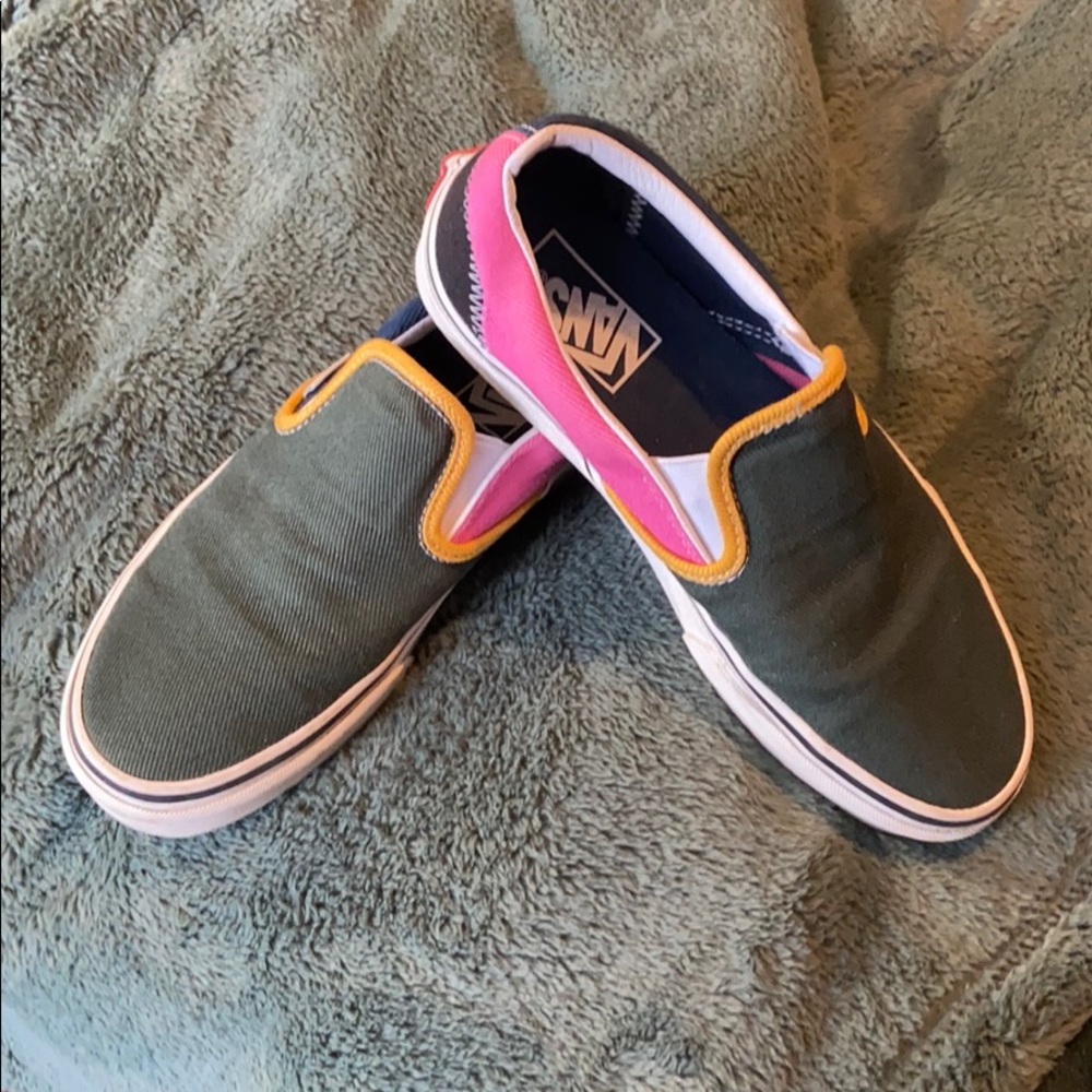 Vans slip on